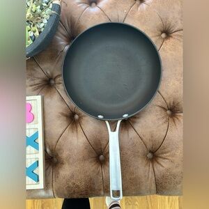 Non-Stick Black Frying Pan with Silver Handle Calphalon